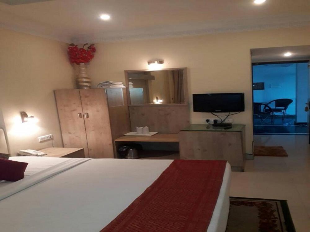 Rass Hotel Kanpur Luaran gambar