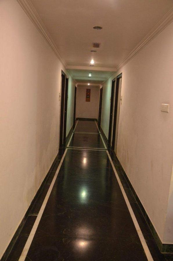 Rass Hotel Kanpur Luaran gambar