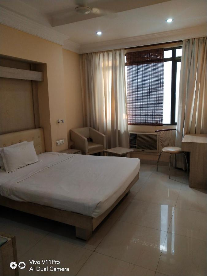 Rass Hotel Kanpur Luaran gambar