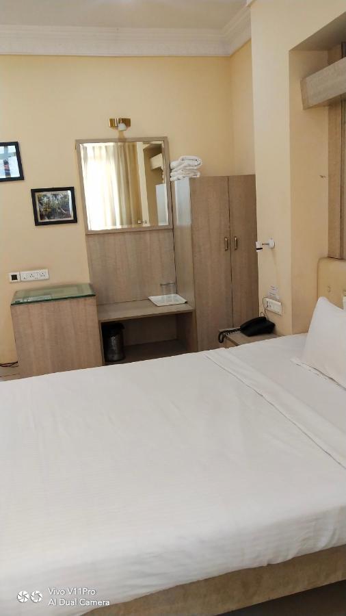 Rass Hotel Kanpur Luaran gambar