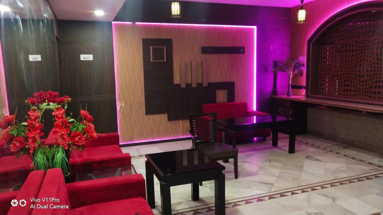 Rass Hotel Kanpur Luaran gambar