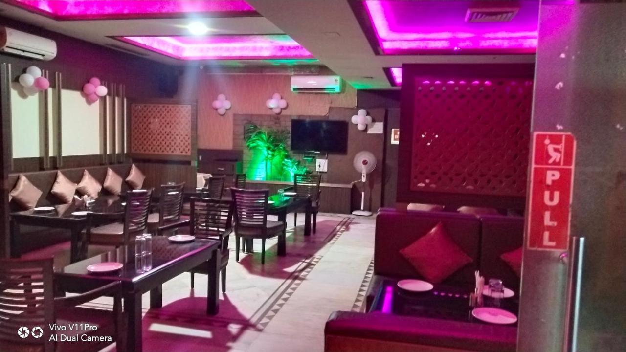 Rass Hotel Kanpur Luaran gambar
