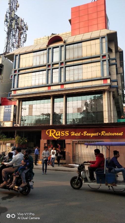 Rass Hotel Kanpur Luaran gambar